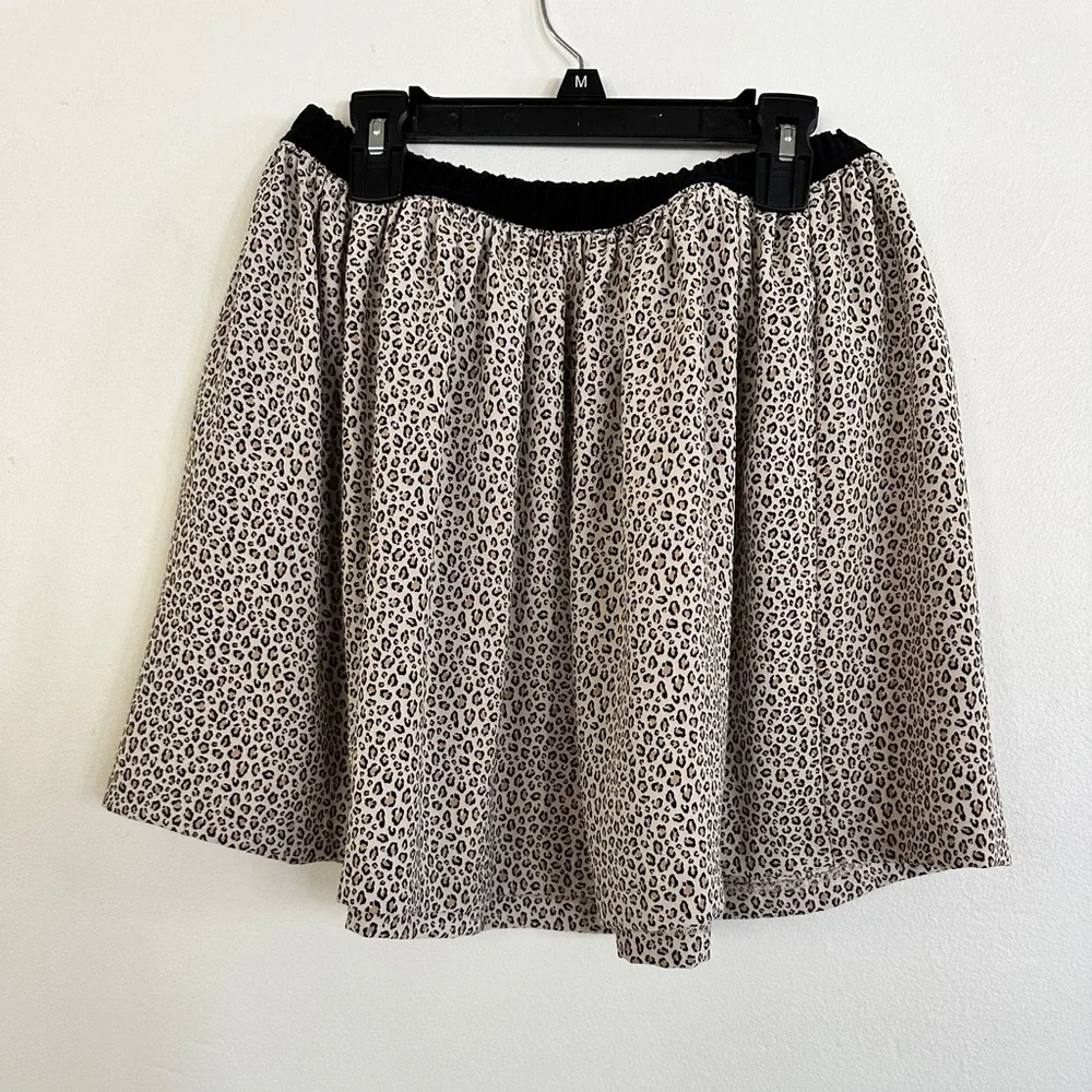 Gymboree 𝅺leopard print skirt